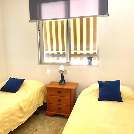 Apartment Ferienwohnung Fur 4 Personen Ca 65 Qm In Cristianos, Teneriffa Westkuste Von Teneriffa